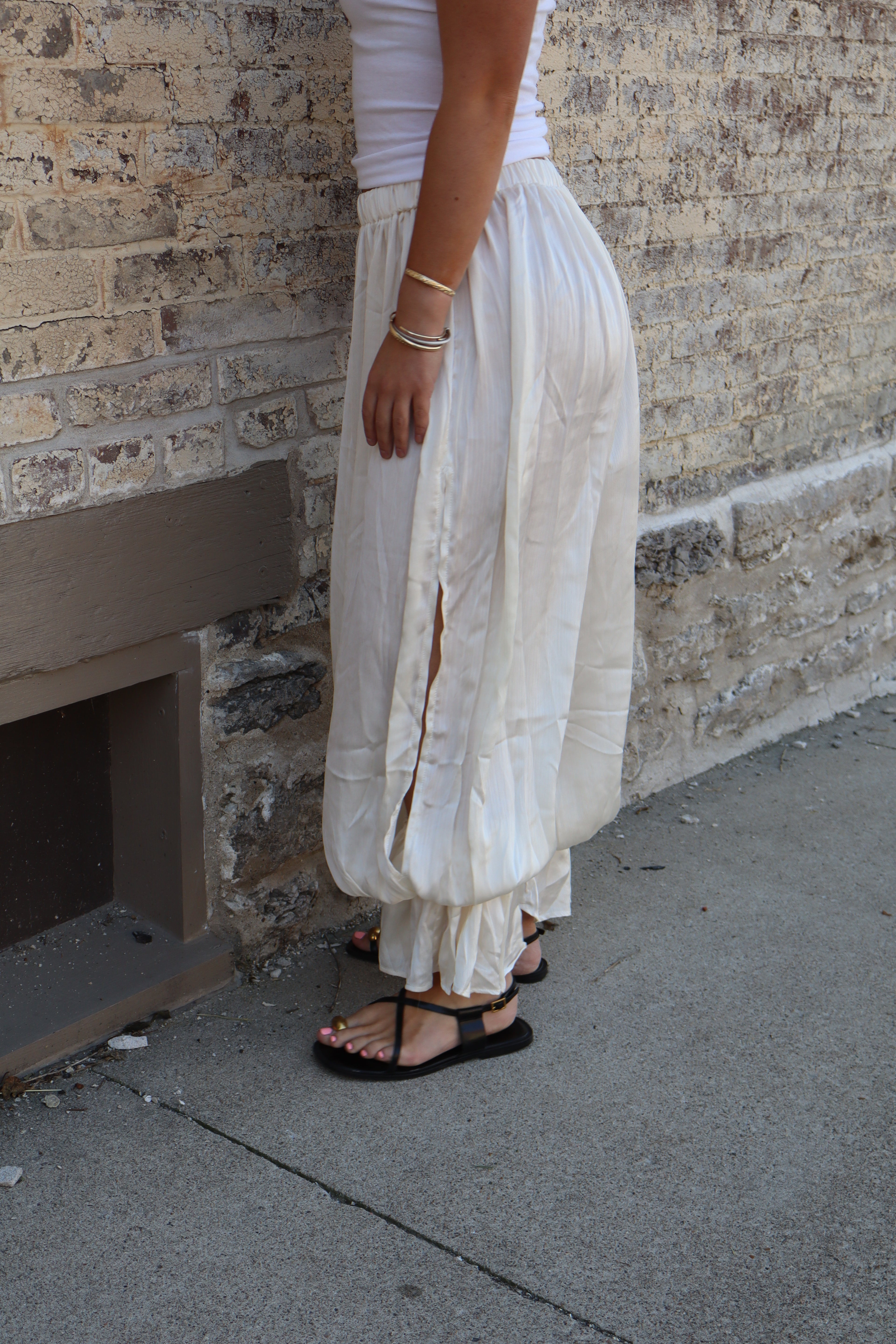 THE JERRI BALLOON PANT- CREAM