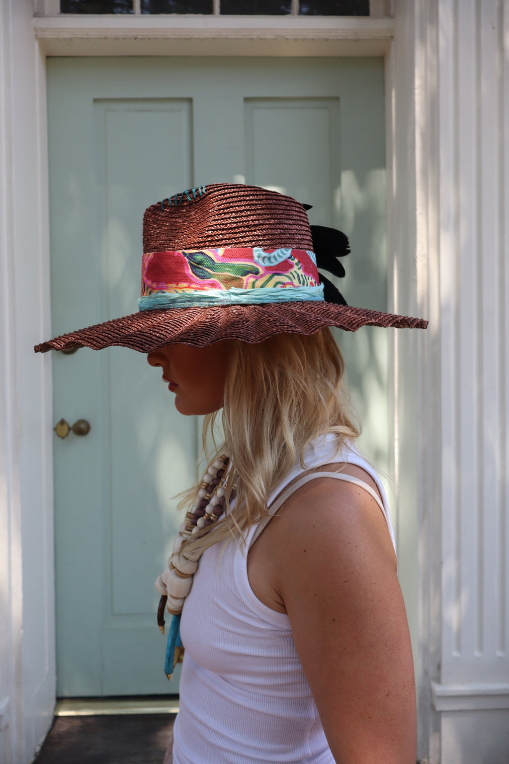 THE MARGARET - BROWN RUFFLE BRIM