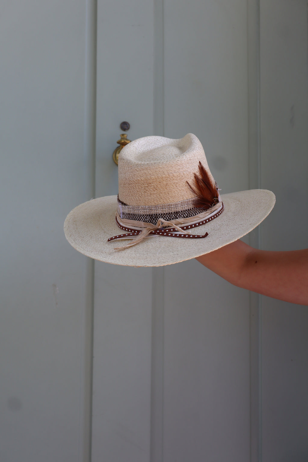 THE MADELINE STRAW HAT-TAN