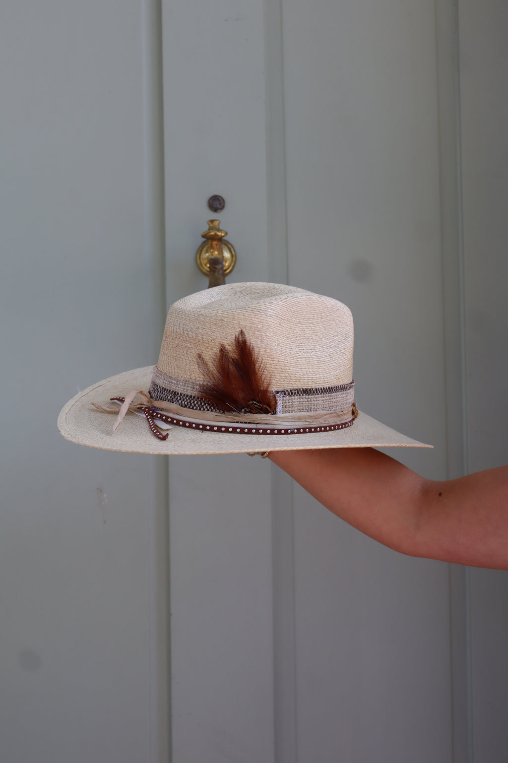 THE MADELINE STRAW HAT-TAN