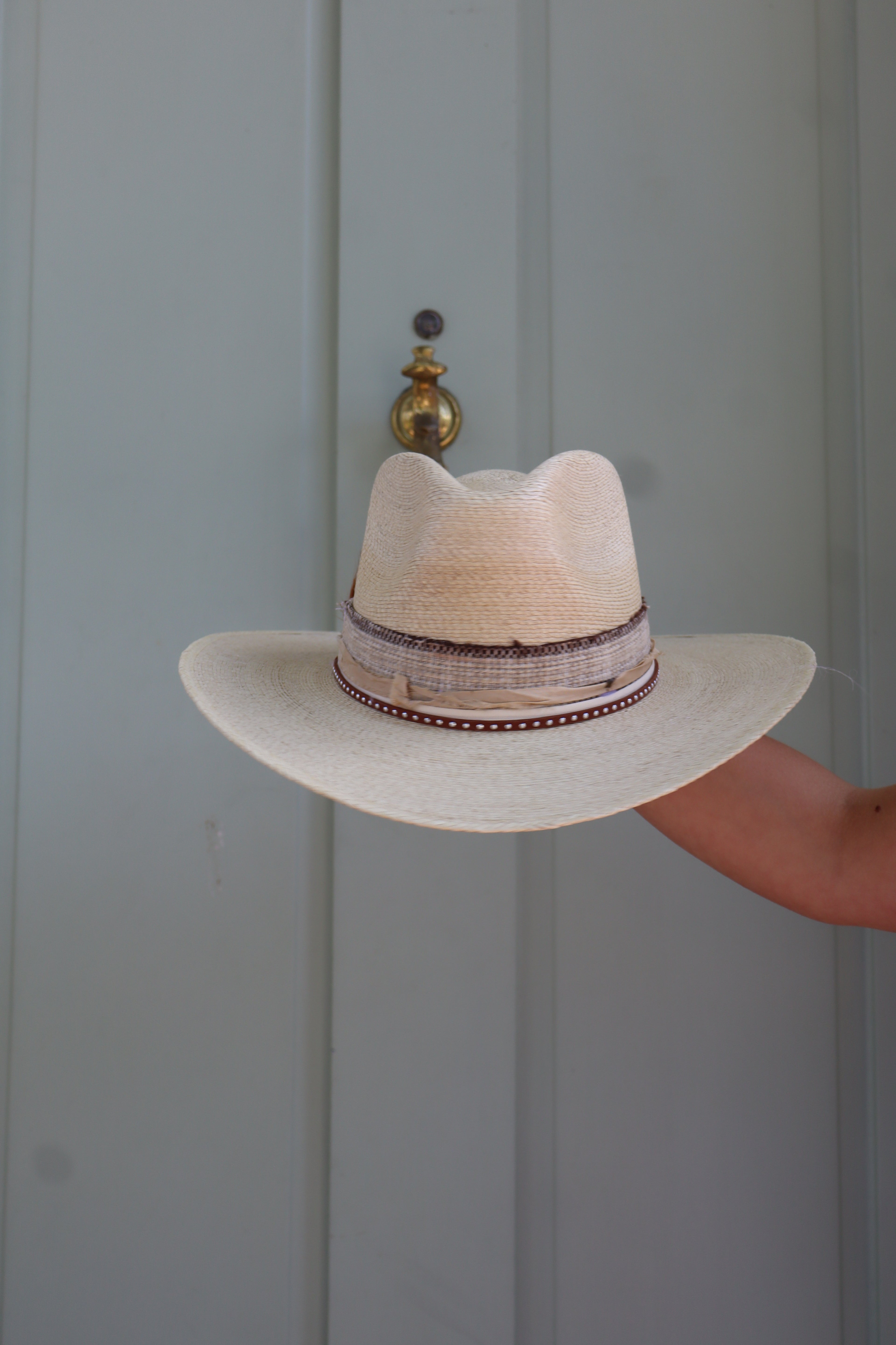 THE MADELINE STRAW HAT-TAN